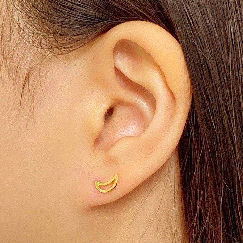 Crescent Moon Studs, Gold Moon Earrings, 18K Gold Vermeil Studs, Minimalist Earrings, Dainty Moon Ear Studs, Celestial Earring Gift